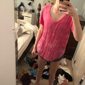 hot pink t shirt